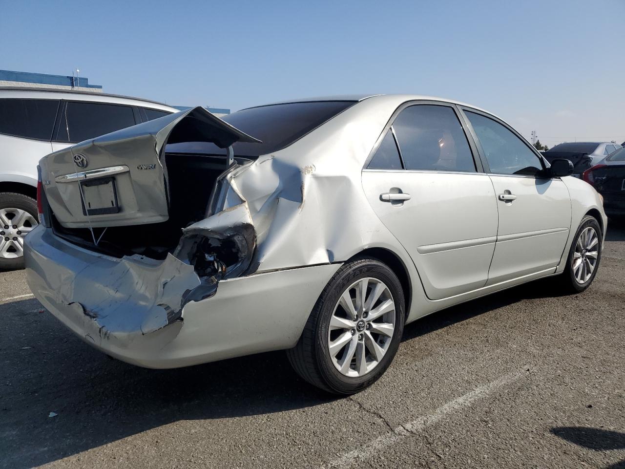 2005 Toyota Camry - Image 3