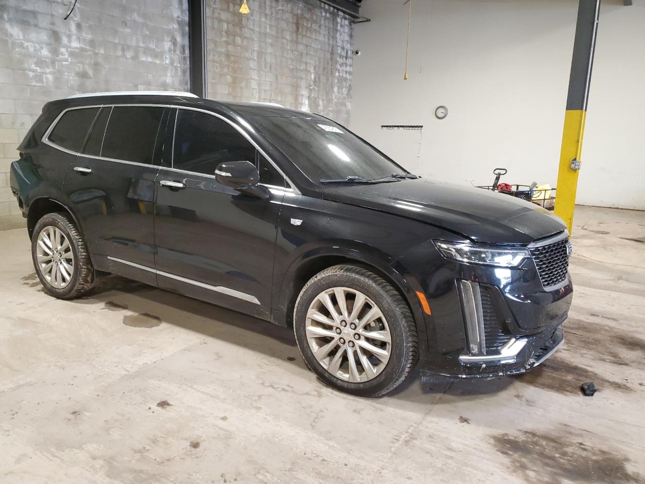 2020 Cadillac XT6 - Image 4