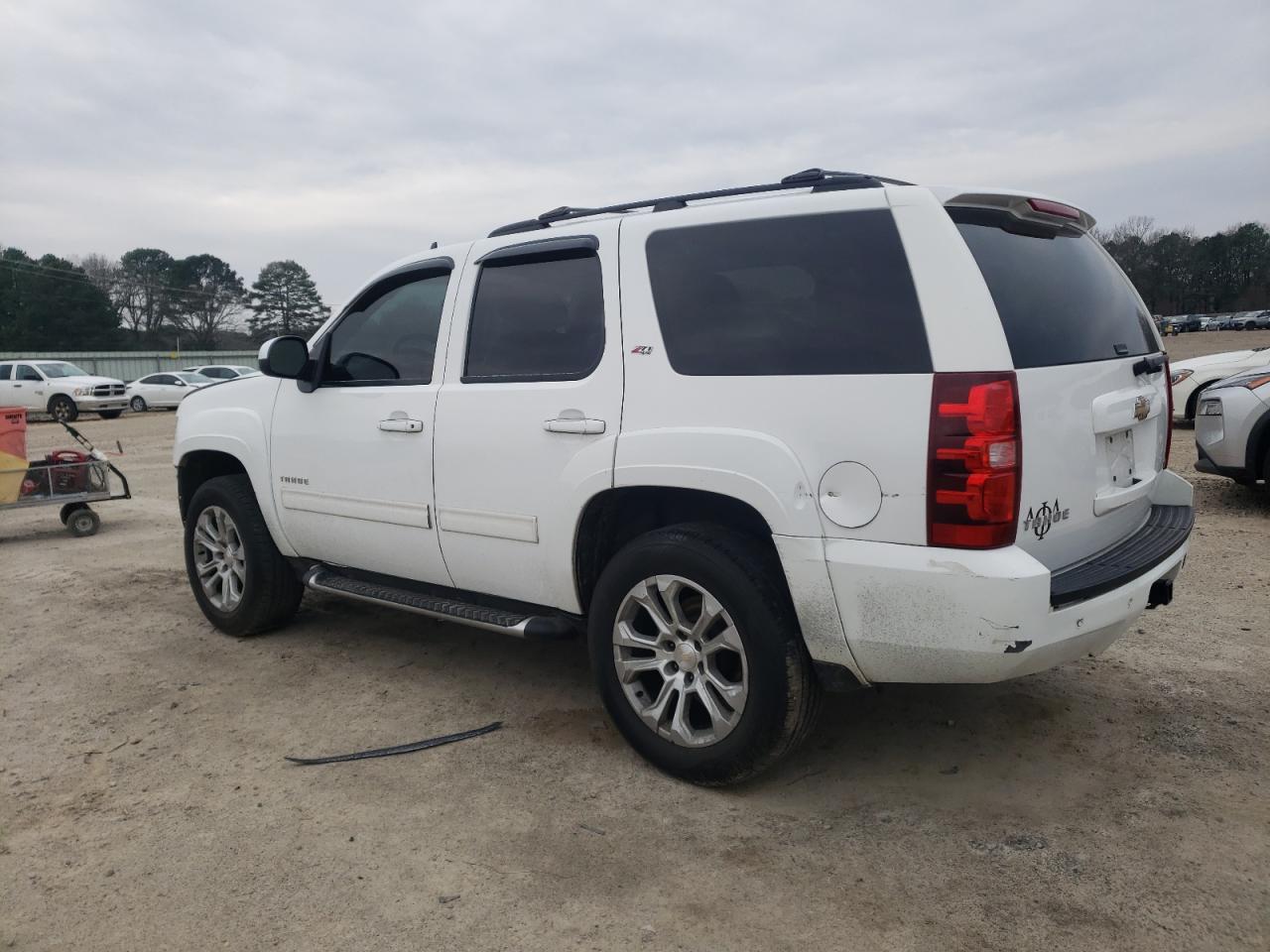 2011 Chevrolet Tahoe - Image 2