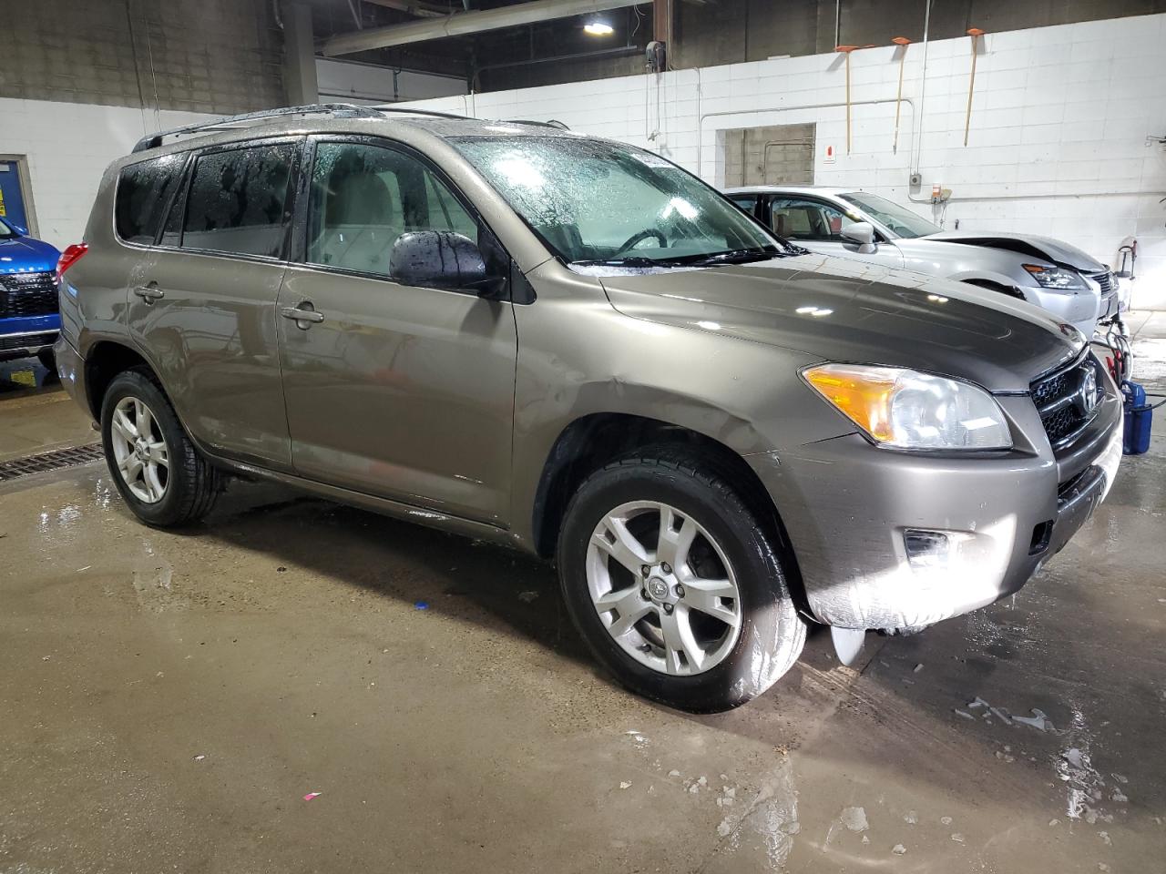 2011 Toyota RAV 4 - Image 4