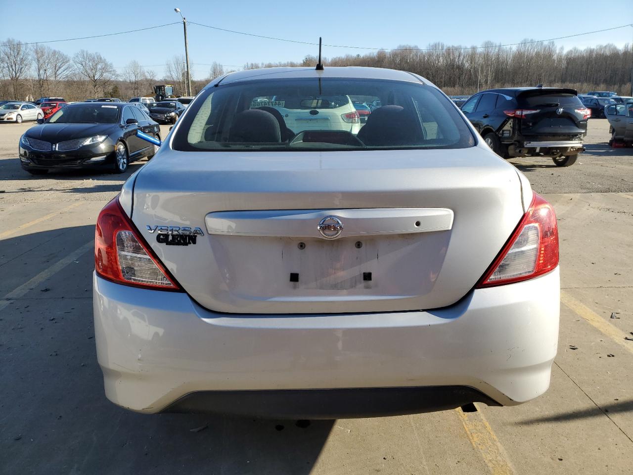 2015 Nissan Versa - Image 6