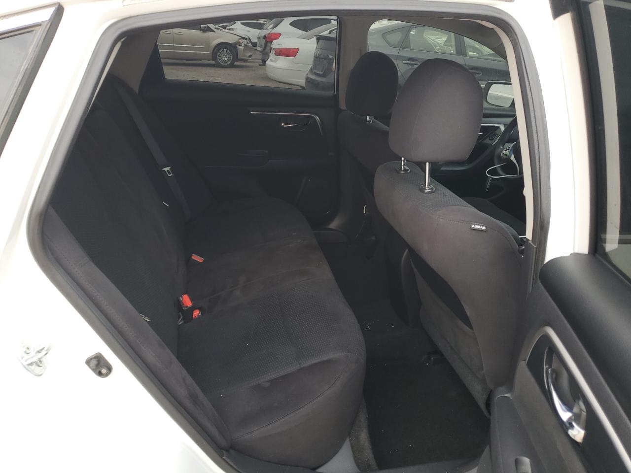 2014 Nissan Altima - Image 10