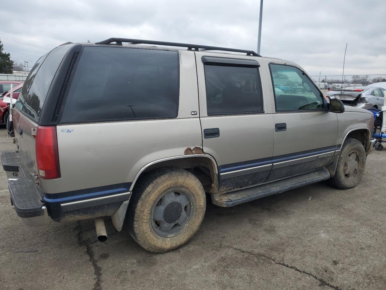 1998 GMC Yukon - Image 3