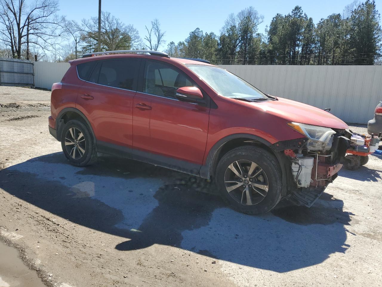 2017 Toyota RAV 4 - Image 4
