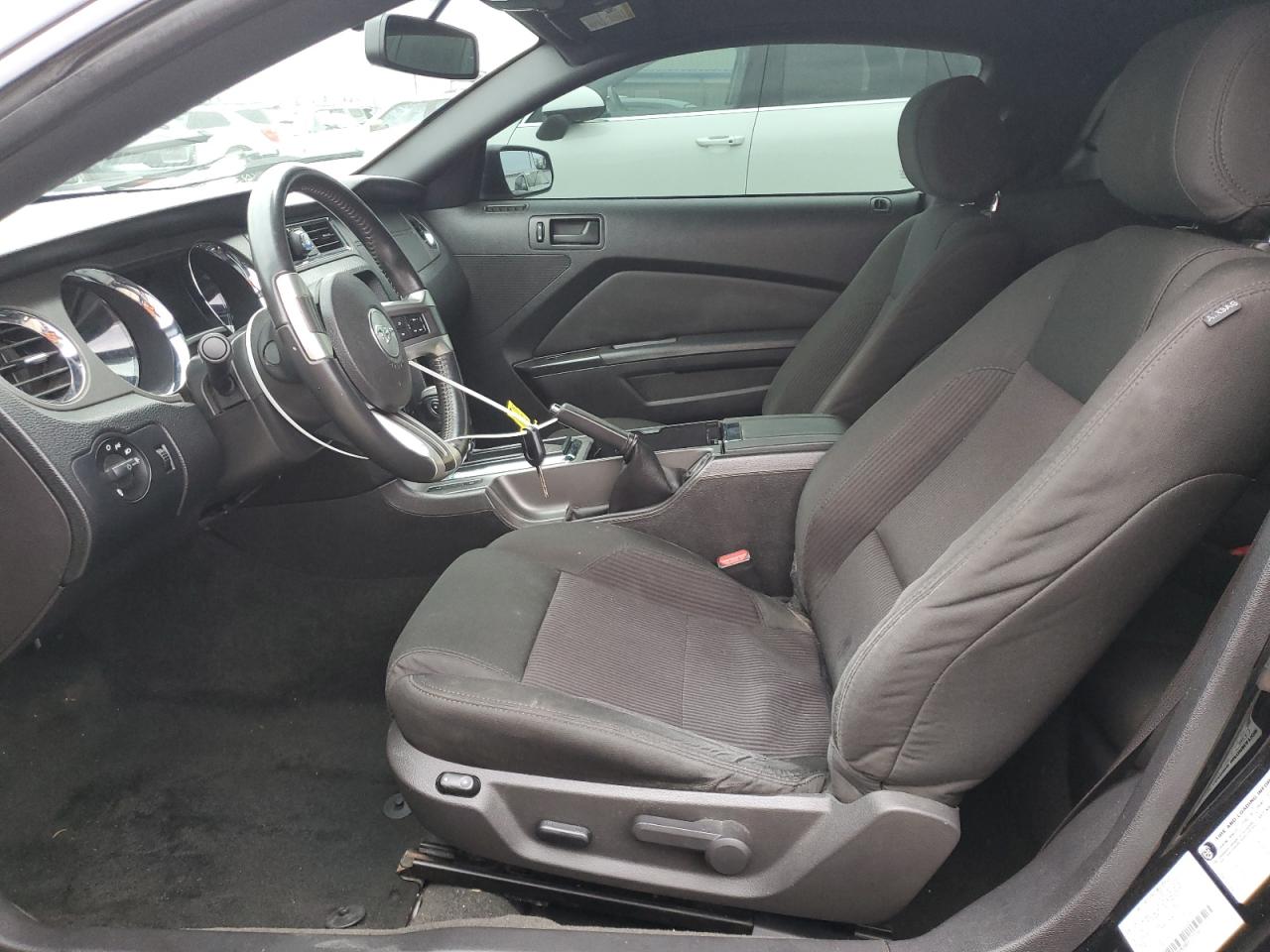 2014 Ford Mustang - Image 7