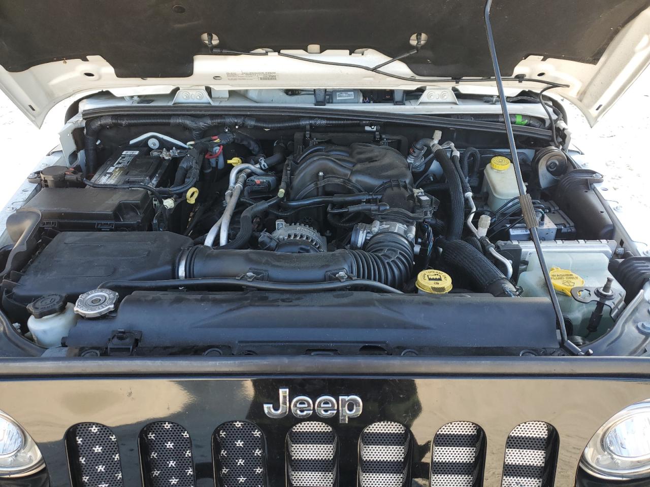 2017 Jeep Wrangler - Image 13