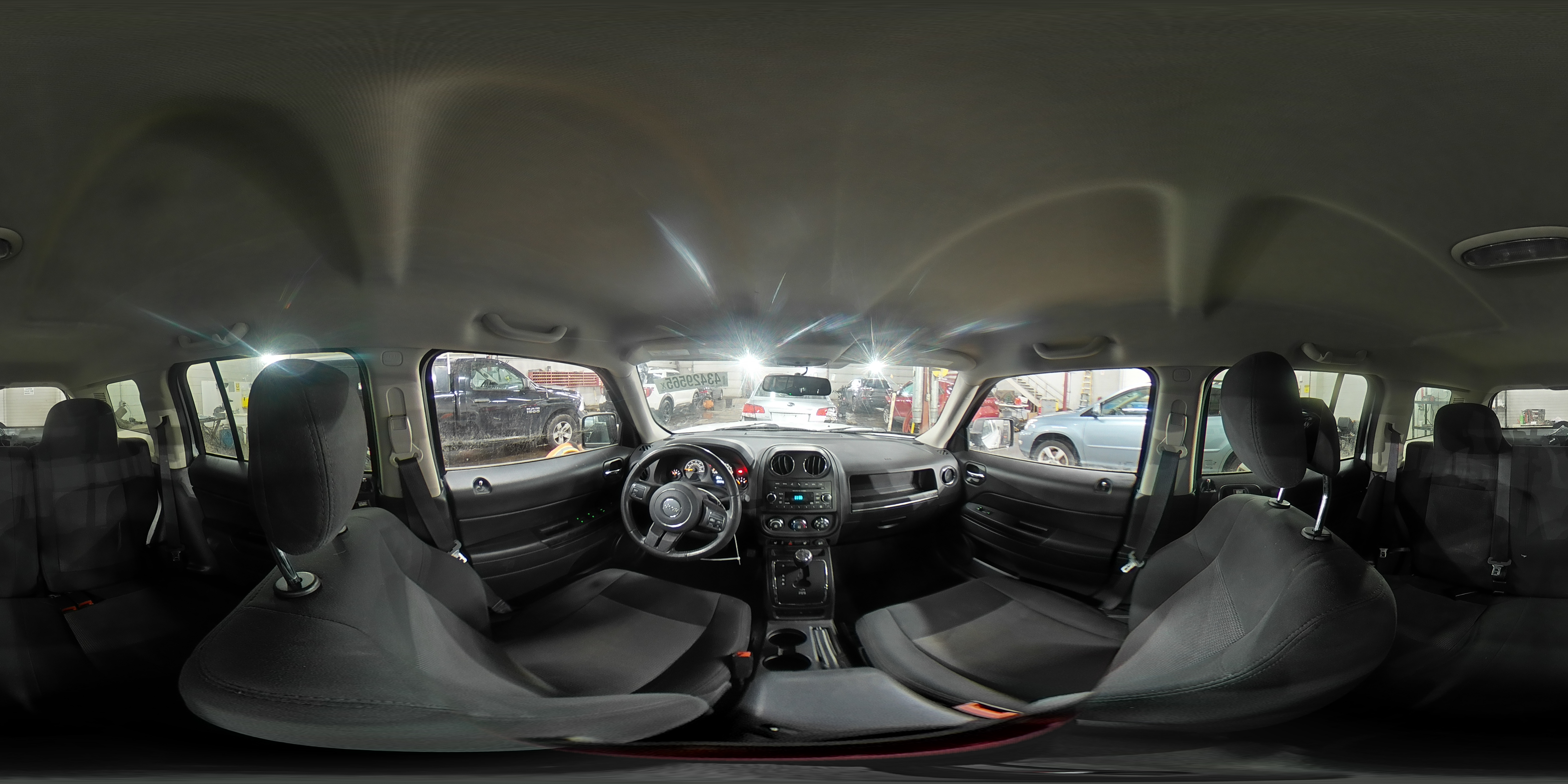 2015 Jeep Liberty (Patriot) - Image 16