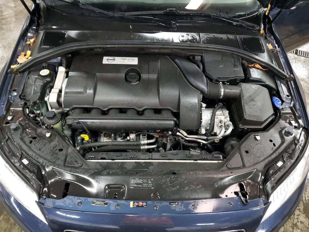 2014 Volvo XC70 - Image 12