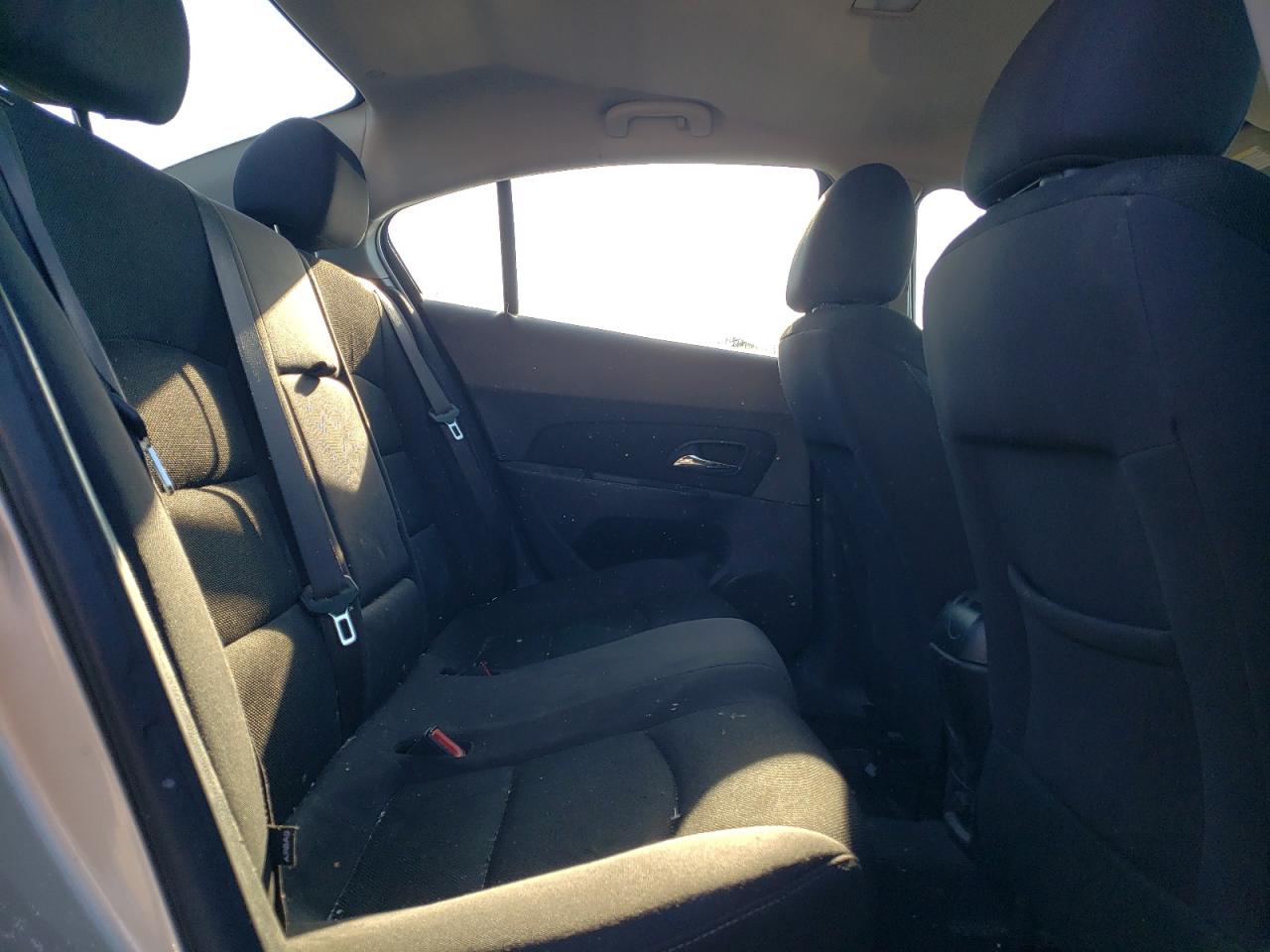 2015 Chevrolet Cruze - Image 10
