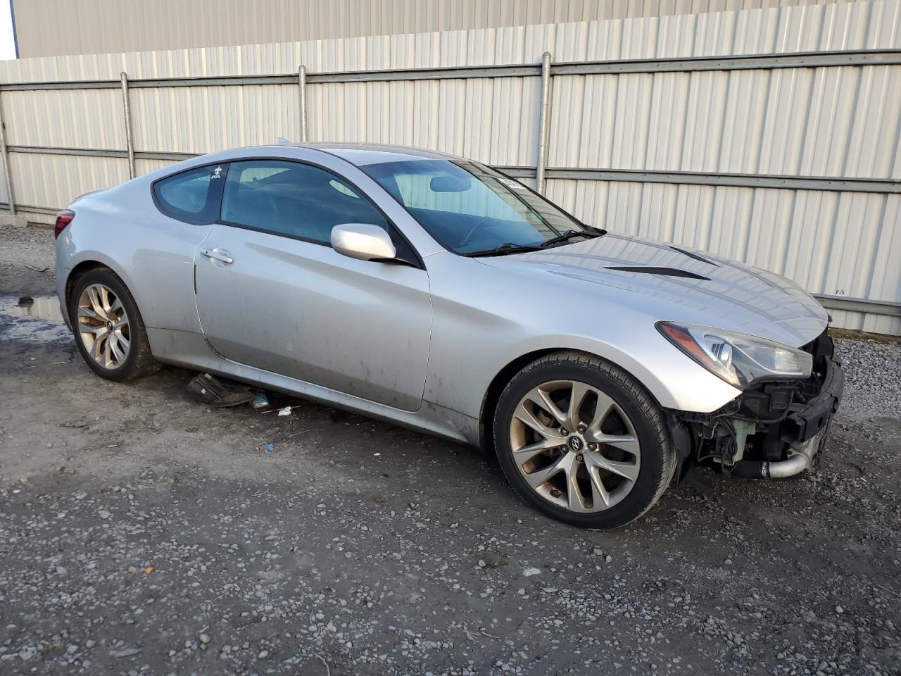 2014 Hyundai Genesis - Image 4