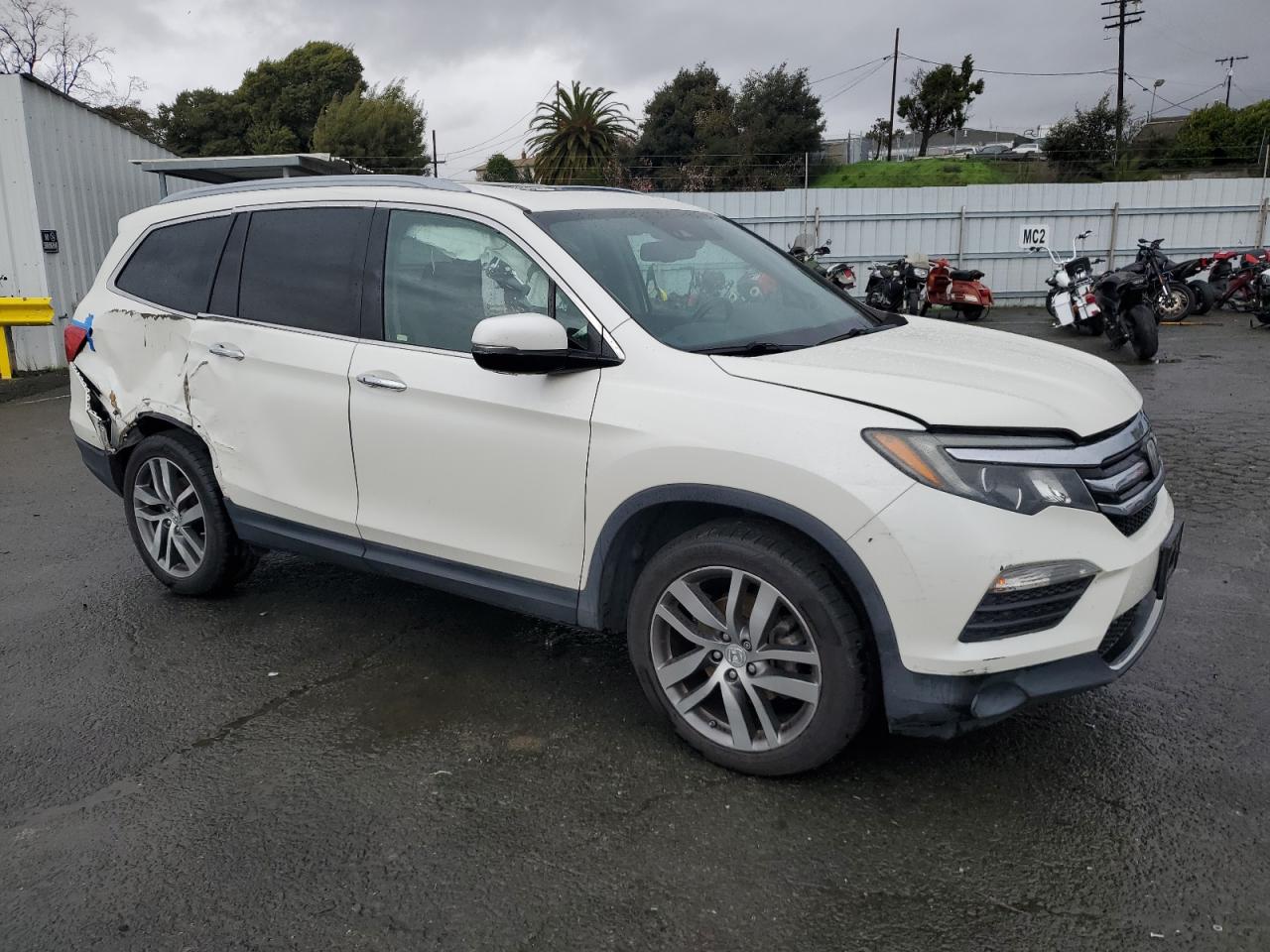 2016 Honda Pilot - Image 4