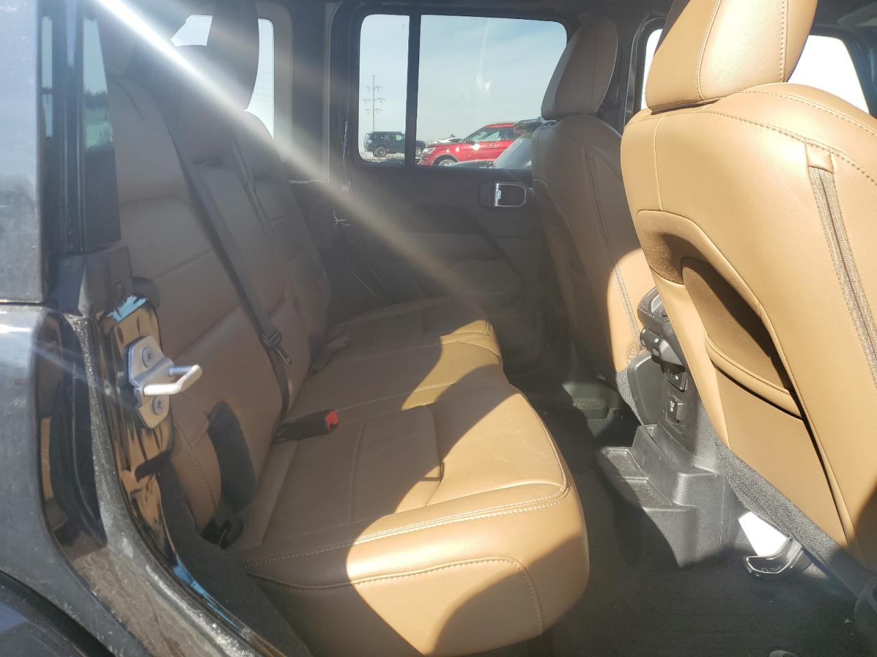 2021 Jeep Wrangler - Image 11