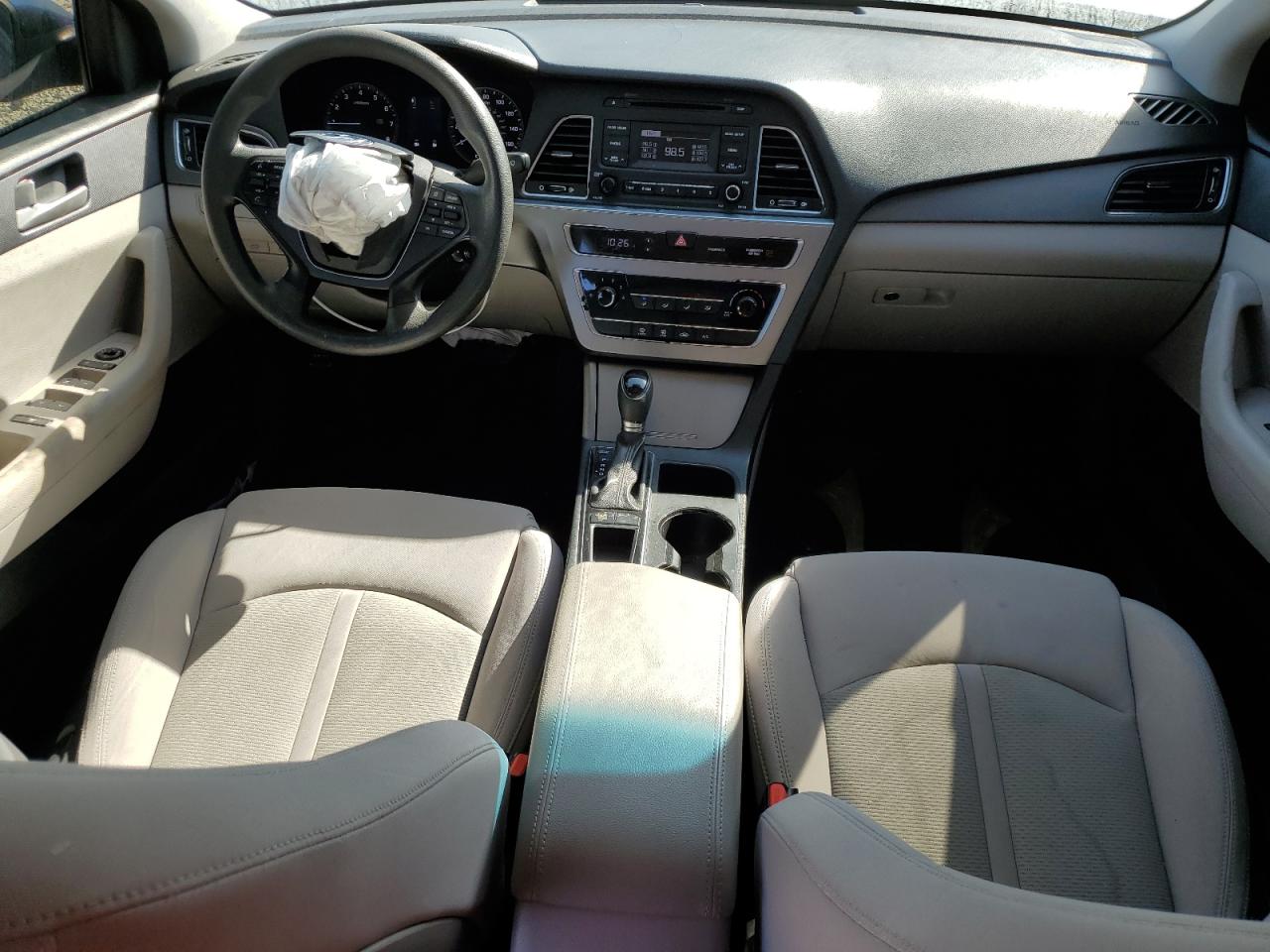 2017 Hyundai Sonata - Image 8