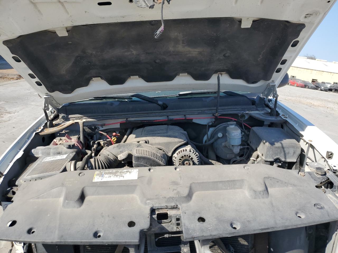 2008 Chevrolet Silverado - Image 11