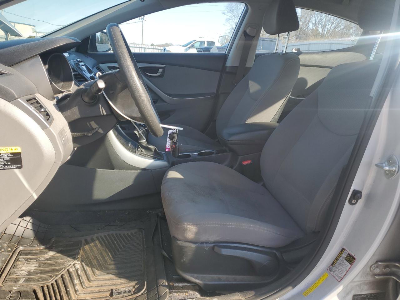 2016 Hyundai Elantra - Image 7