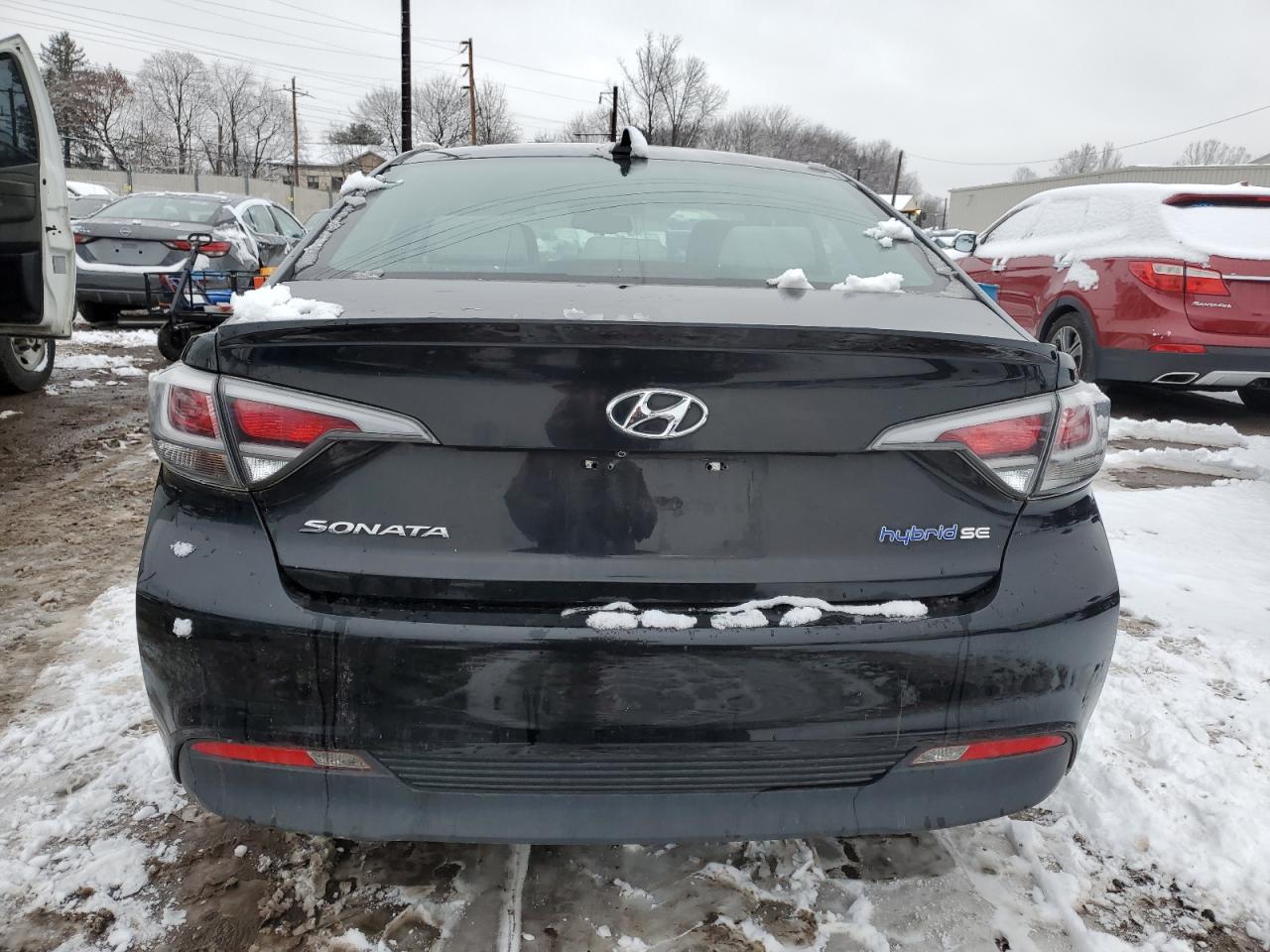 2016 Hyundai Sonata Hybrid VIN: KMHE24L14GA031277 Lot: 44124575