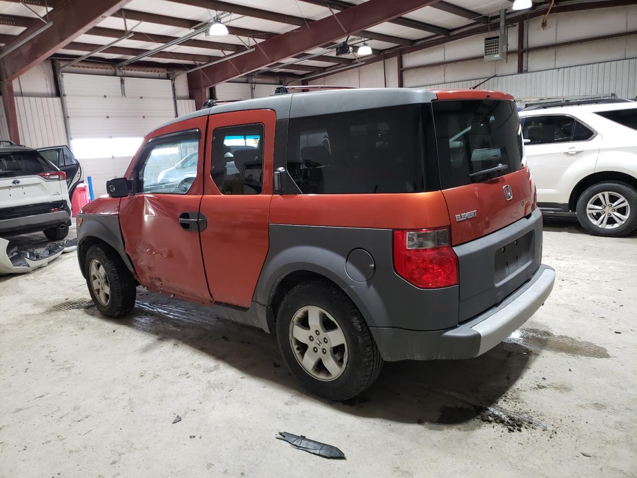 2004 Honda Element - Image 2
