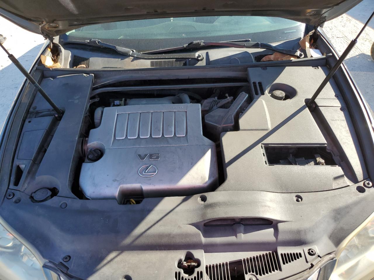 2010 Lexus ES - Image 11