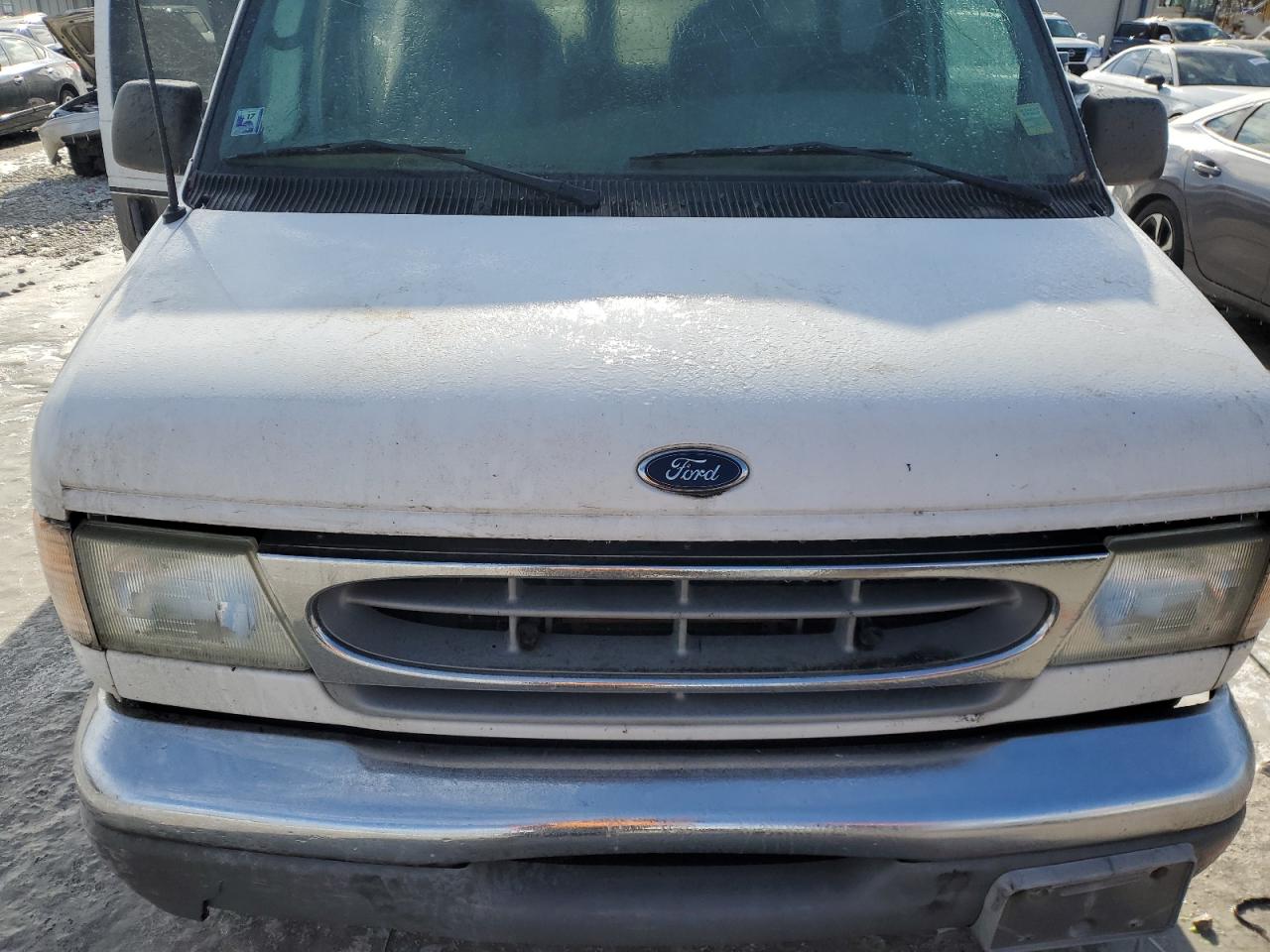 2002 Ford Econoline - Image 12