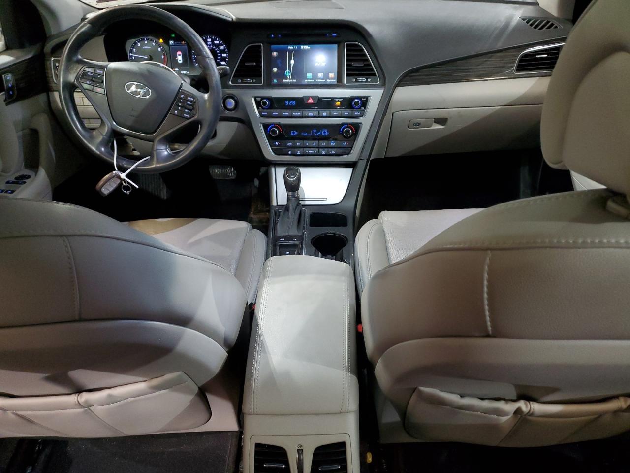 2015 Hyundai Sonata - Image 8