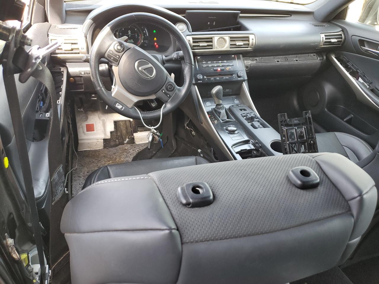 2014 Lexus IS - Image 8