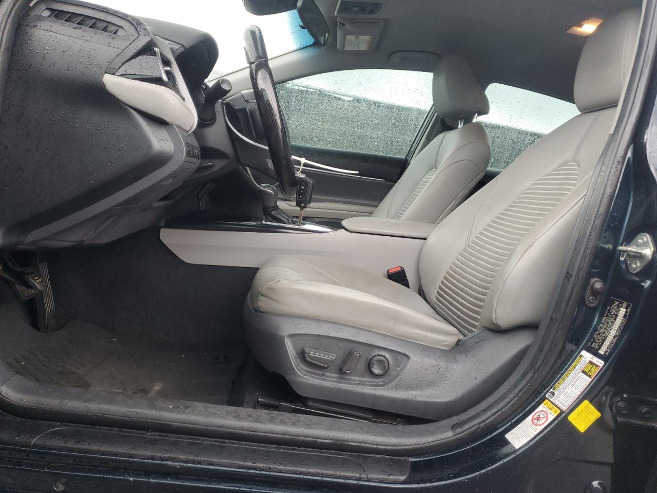2019 Toyota Camry - Image 7