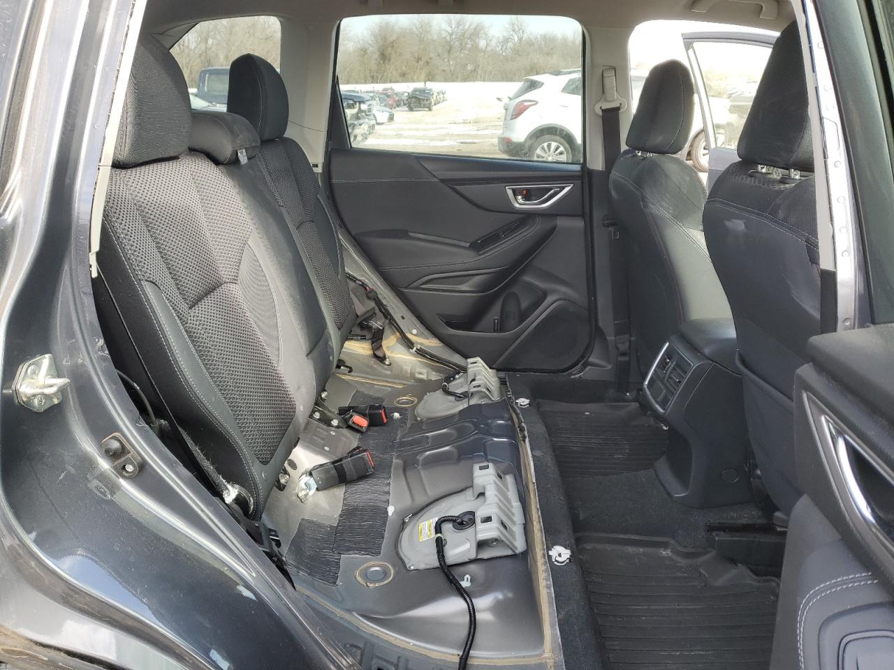 2020 Subaru Forester - Image 11