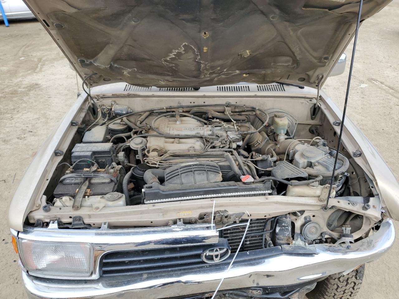 1995 Toyota 4Runner - Image 14