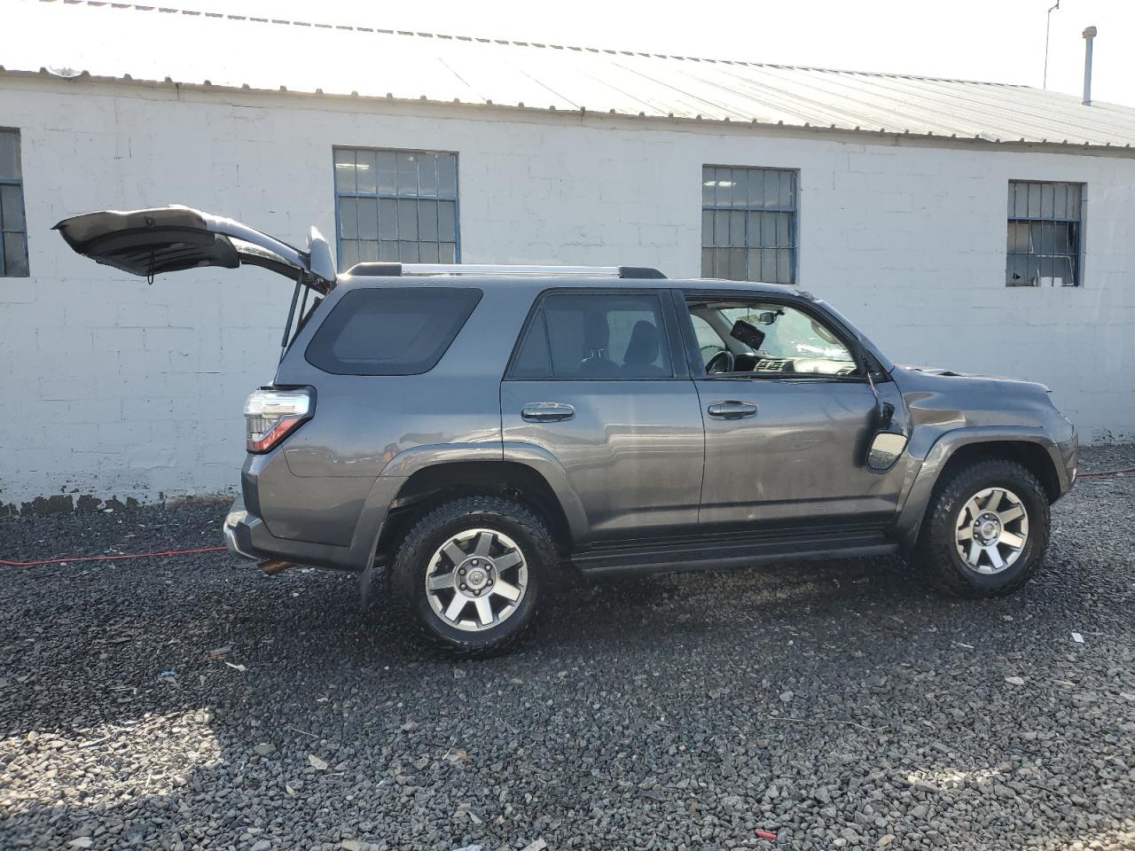 2015 Toyota 4Runner - Image 3