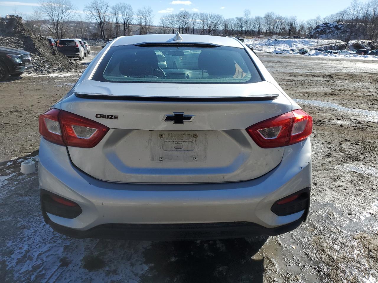 2017 Chevrolet Cruze - Image 6