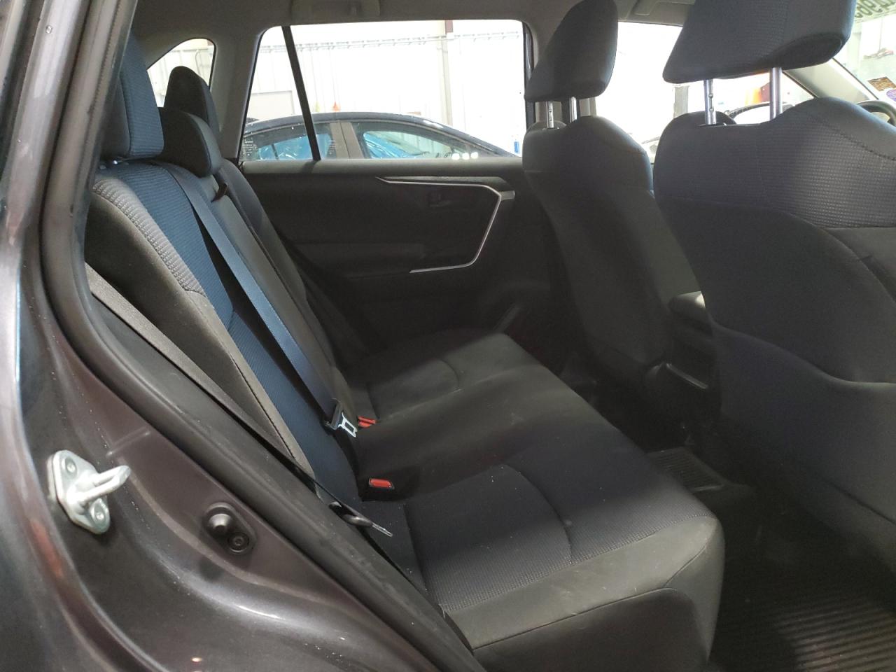 2019 Toyota RAV 4 - Image 11
