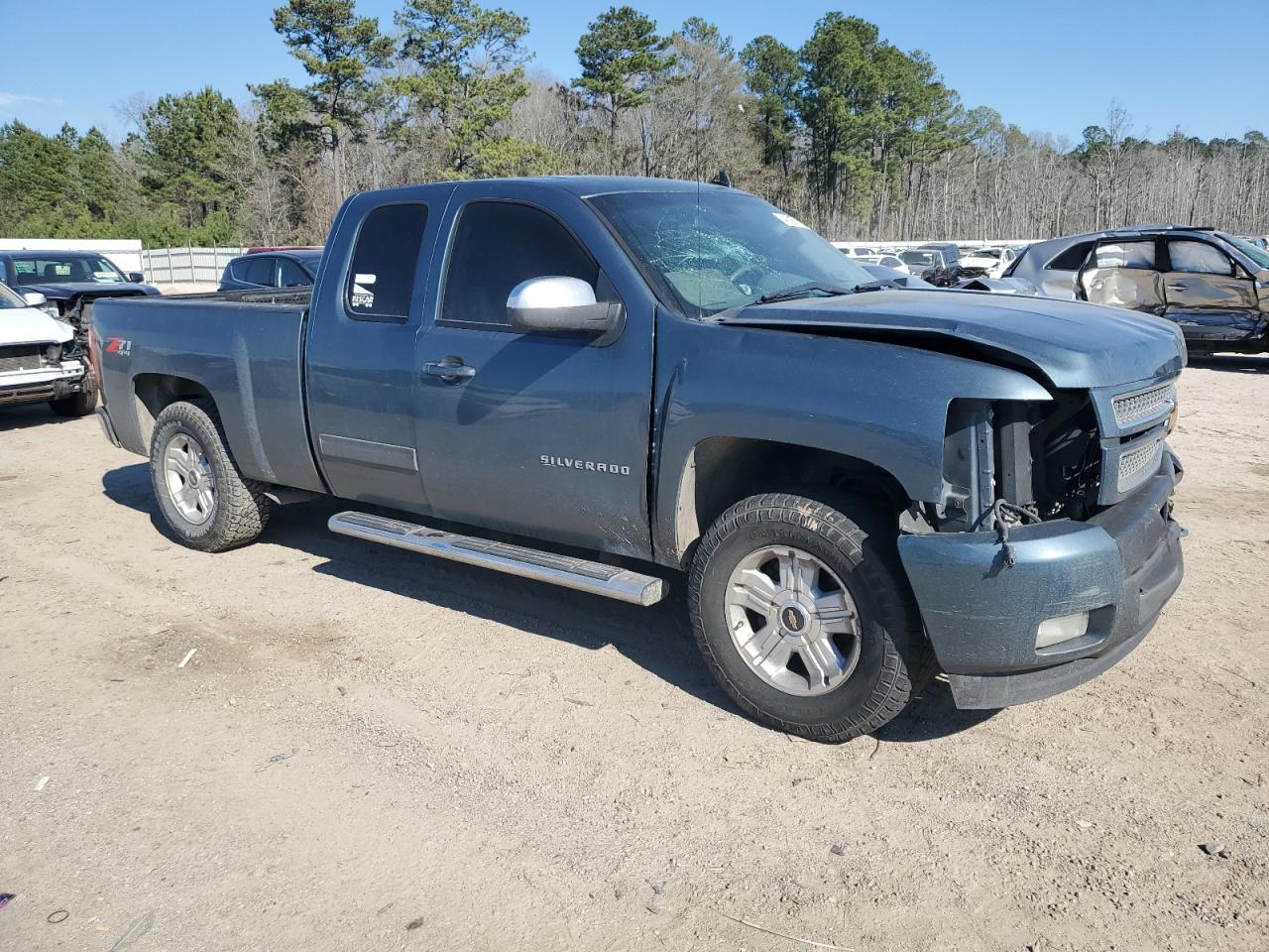 2013 Chevrolet Silverado - Image 4
