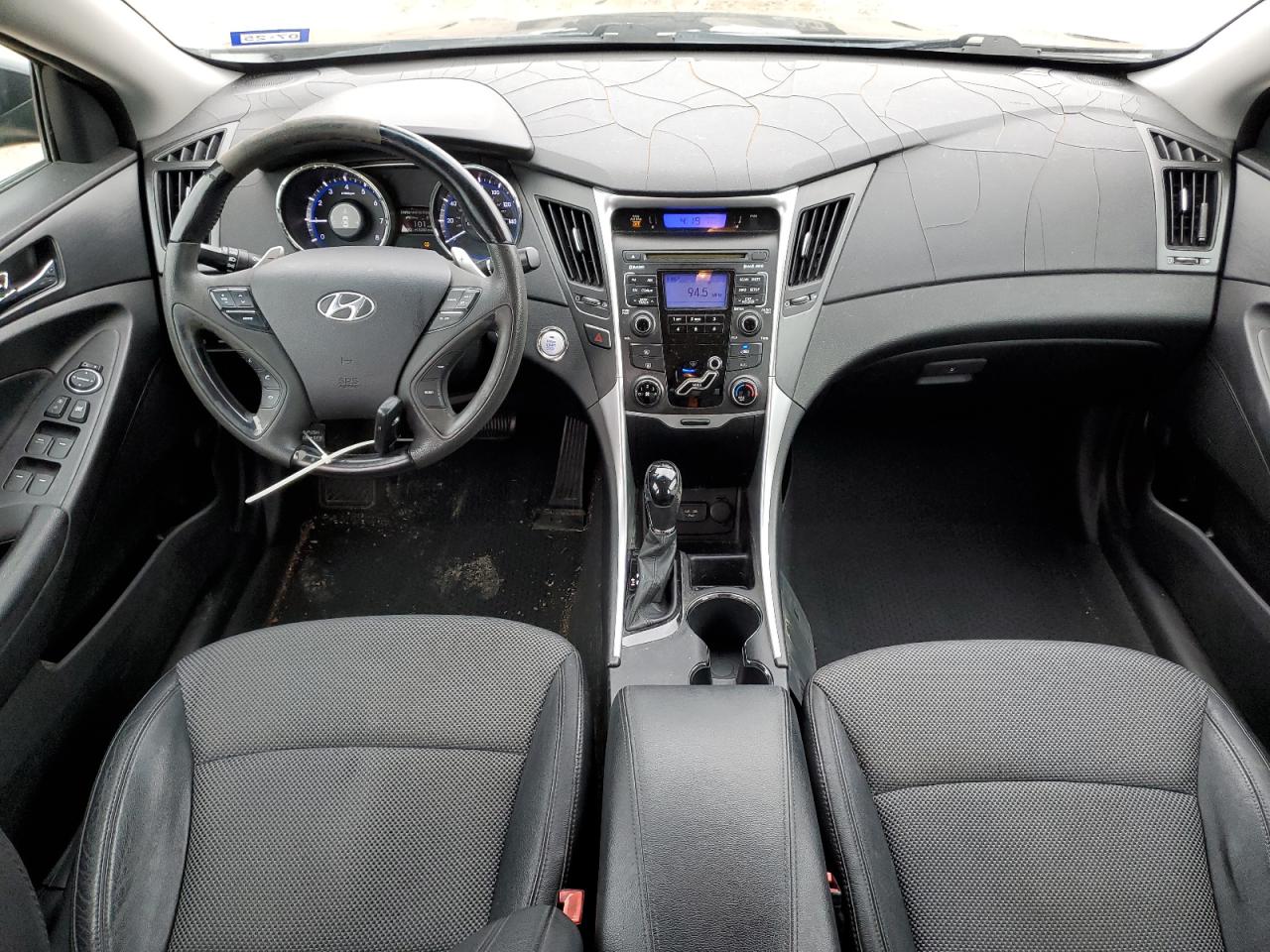 2011 Hyundai Sonata - Image 8