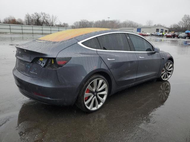 TESLA MODEL 3 2018 Серый