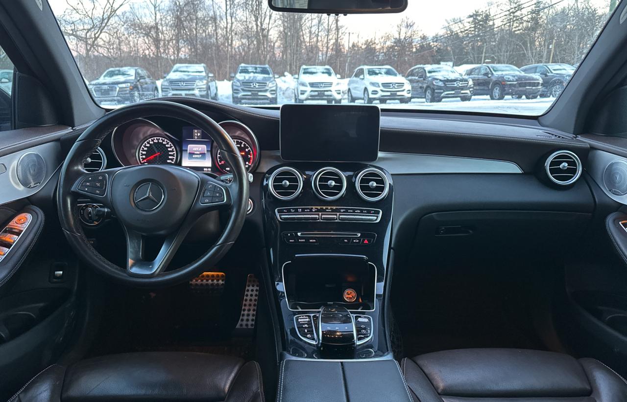 2017 Mercedes-Benz GLC - Image 9