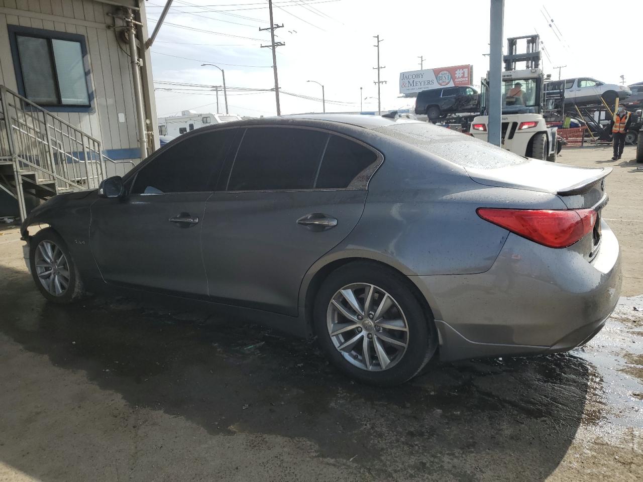 2015 Infiniti Q50 - Image 2
