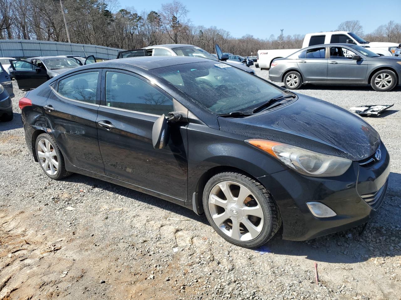 2013 Hyundai Elantra - Image 4