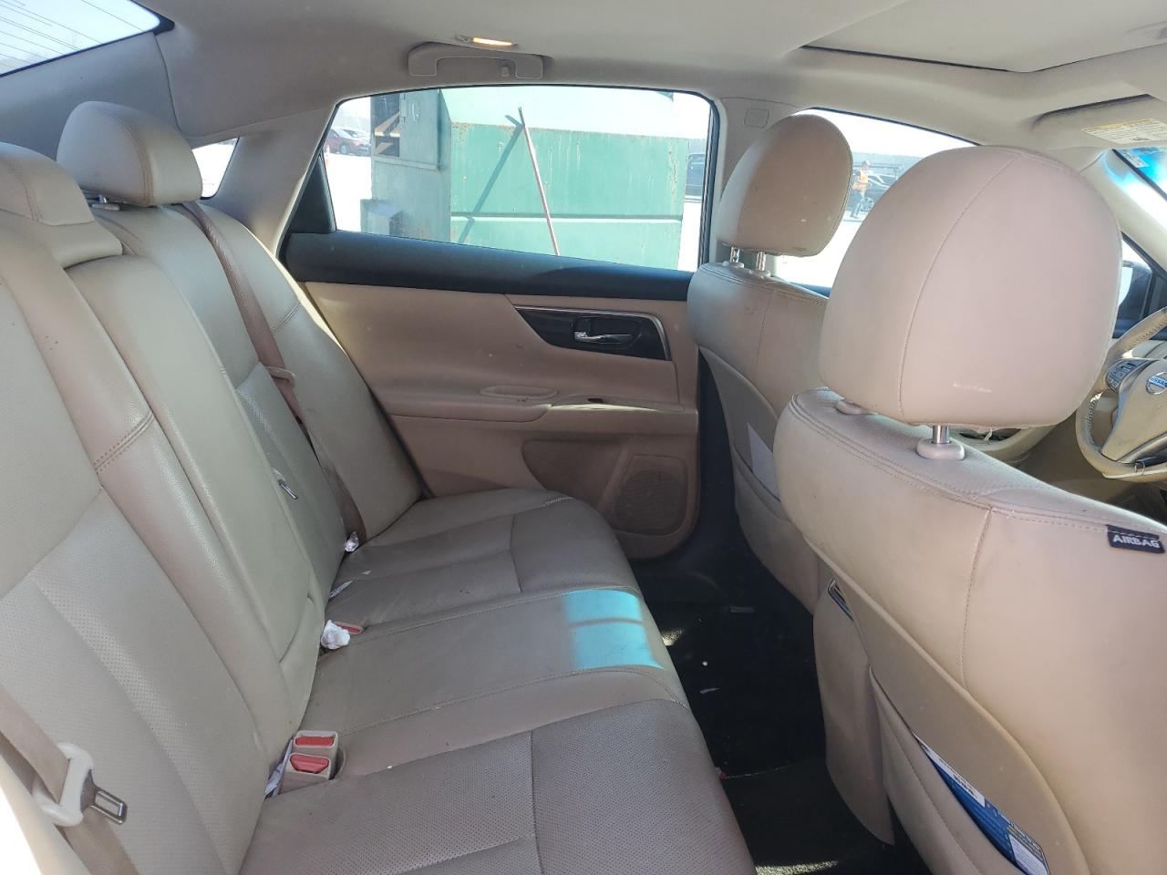 2015 Nissan Altima - Image 10