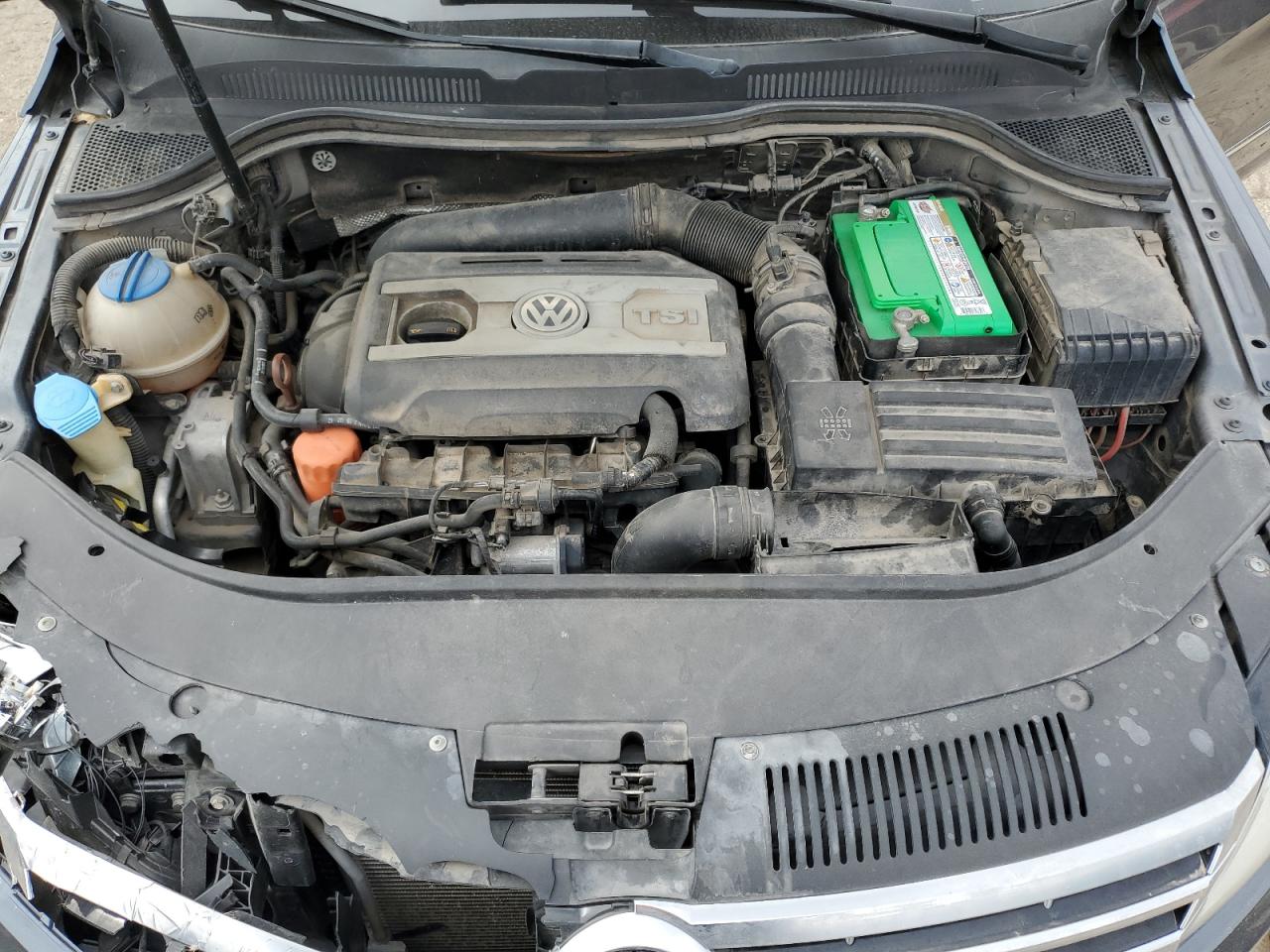 2013 Volkswagen Passat CC - Image 11
