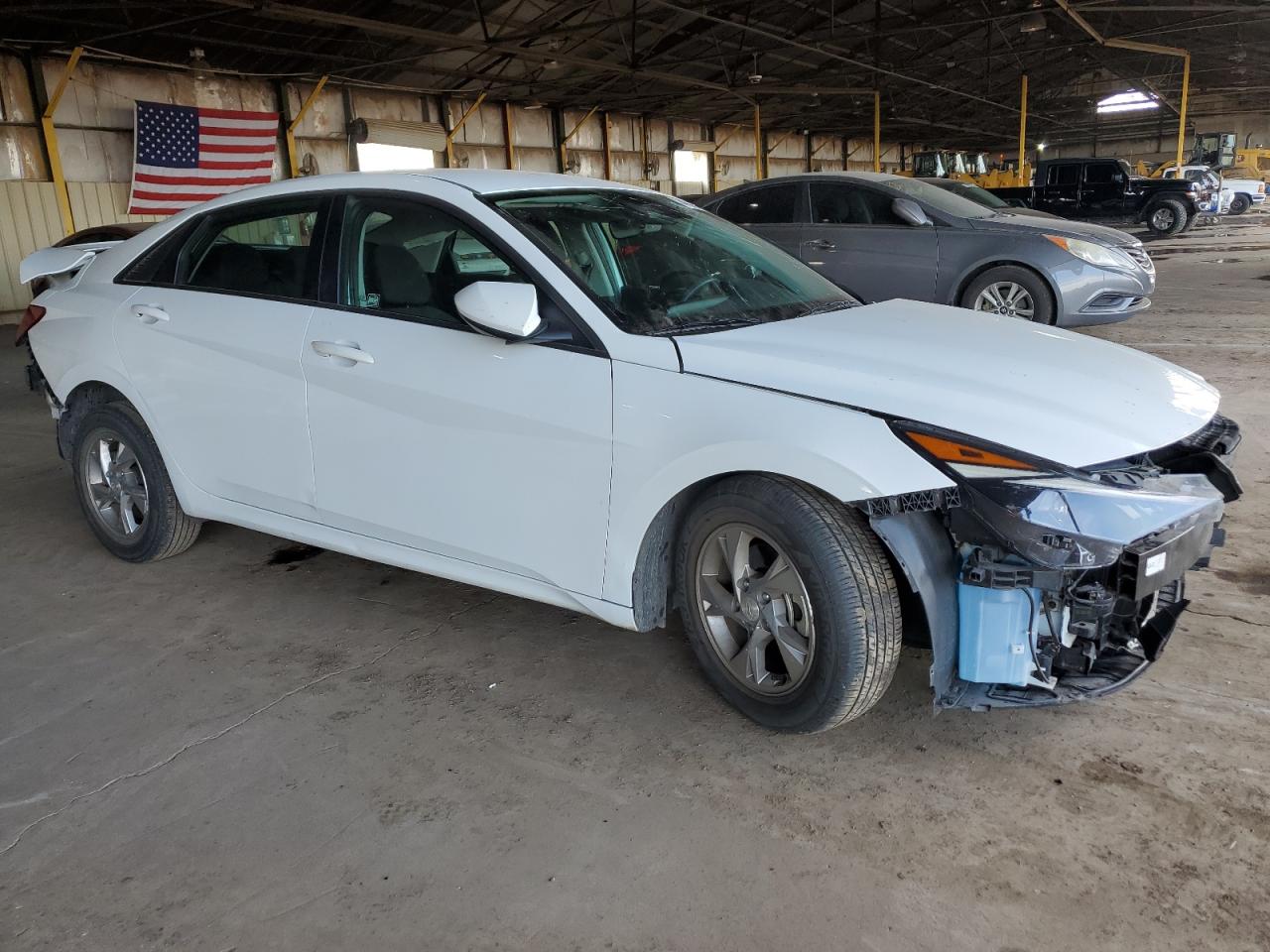 2021 Hyundai Elantra - Image 4