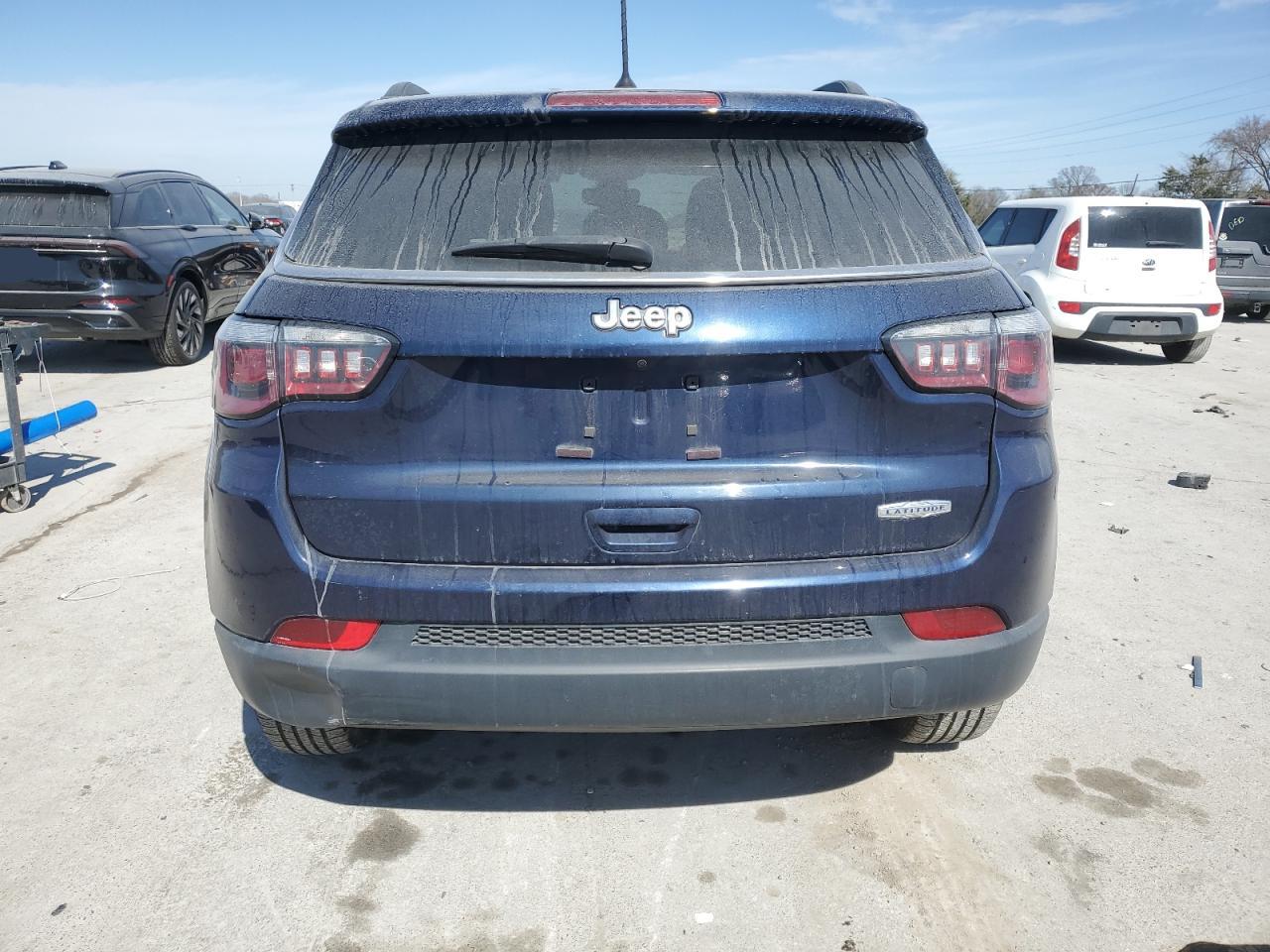 2018 Jeep Compass - Image 6