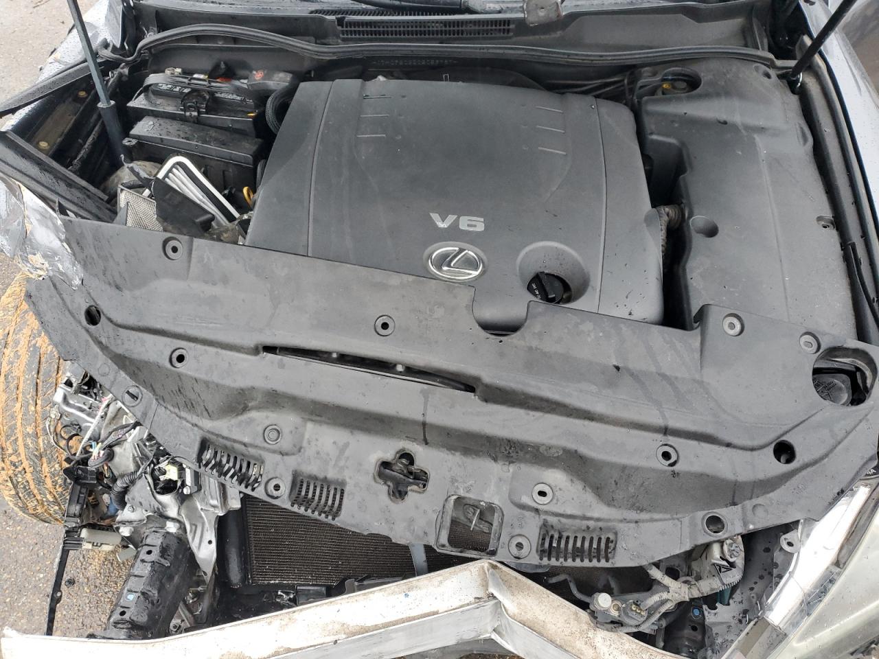 2012 Lexus IS - Image 13