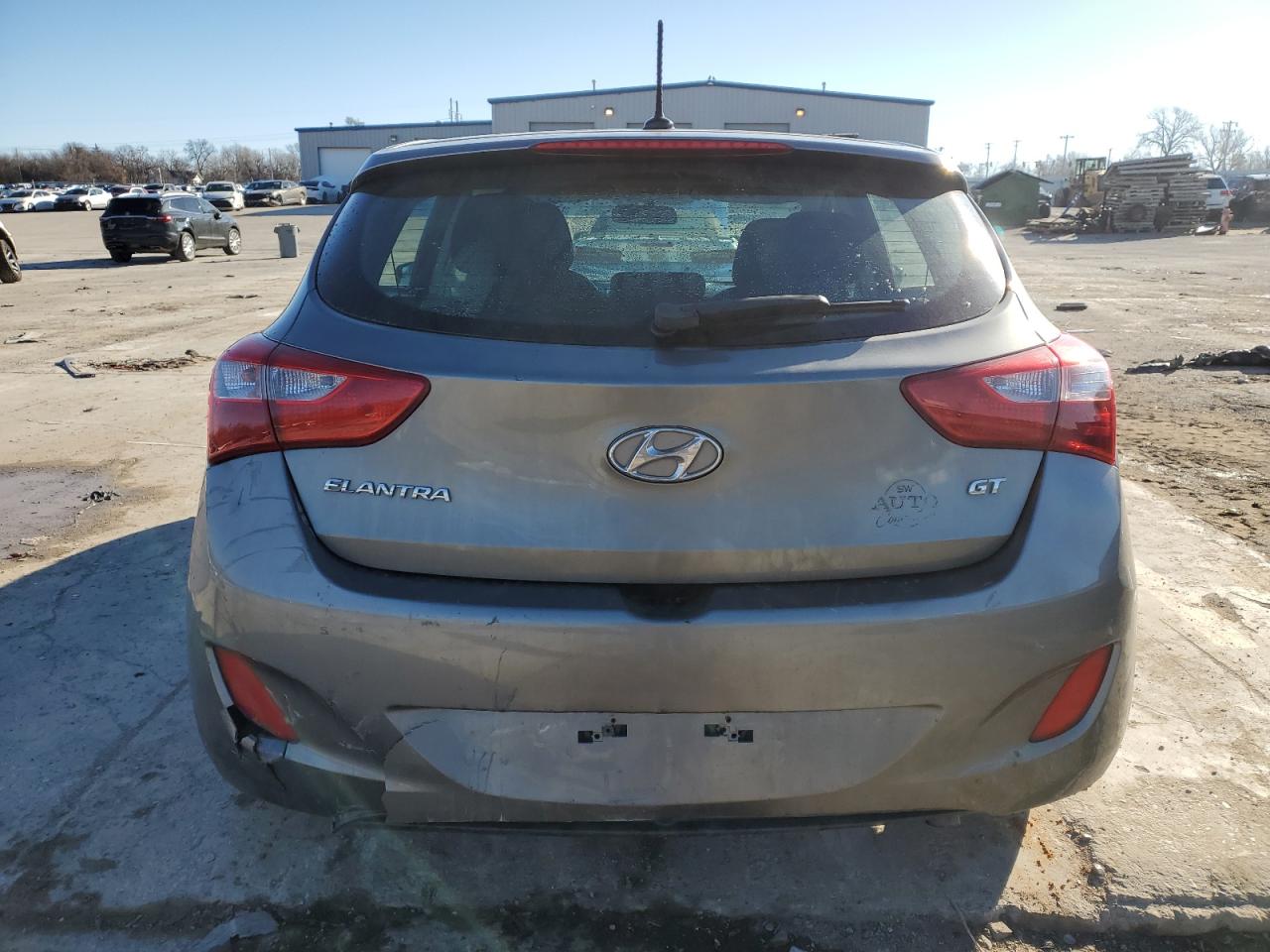 2017 Hyundai Elantra - Image 6