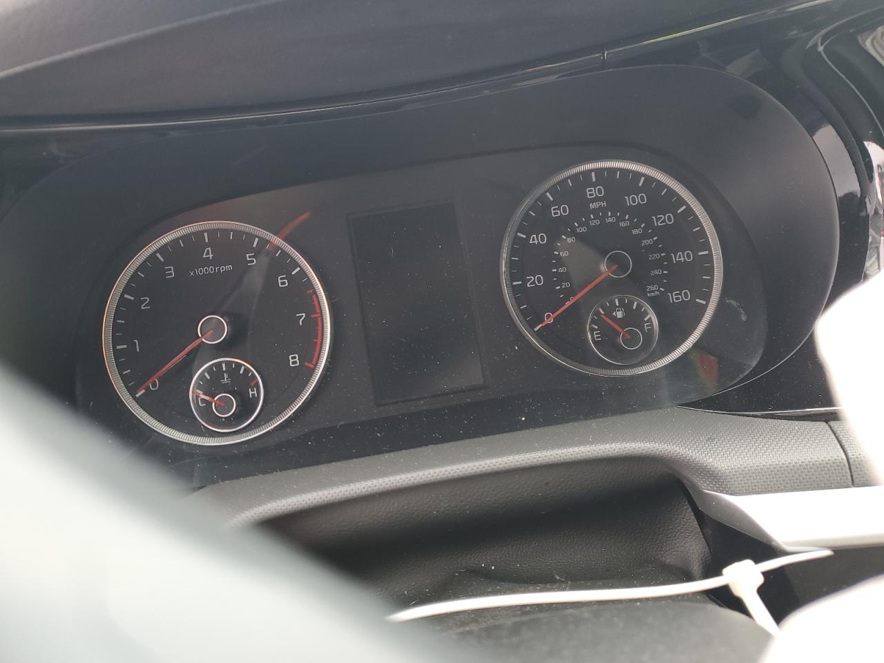 2023 Kia K5 - Image 9