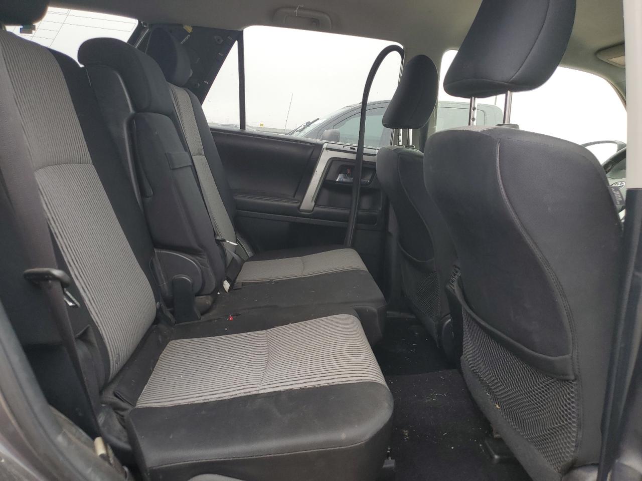 2015 Toyota 4Runner - Image 11