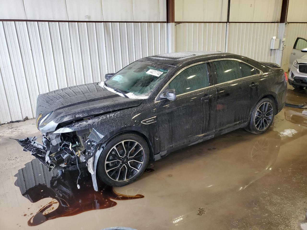 2017 Ford Taurus Sho for Sale in Pennsburg, PA - Front End