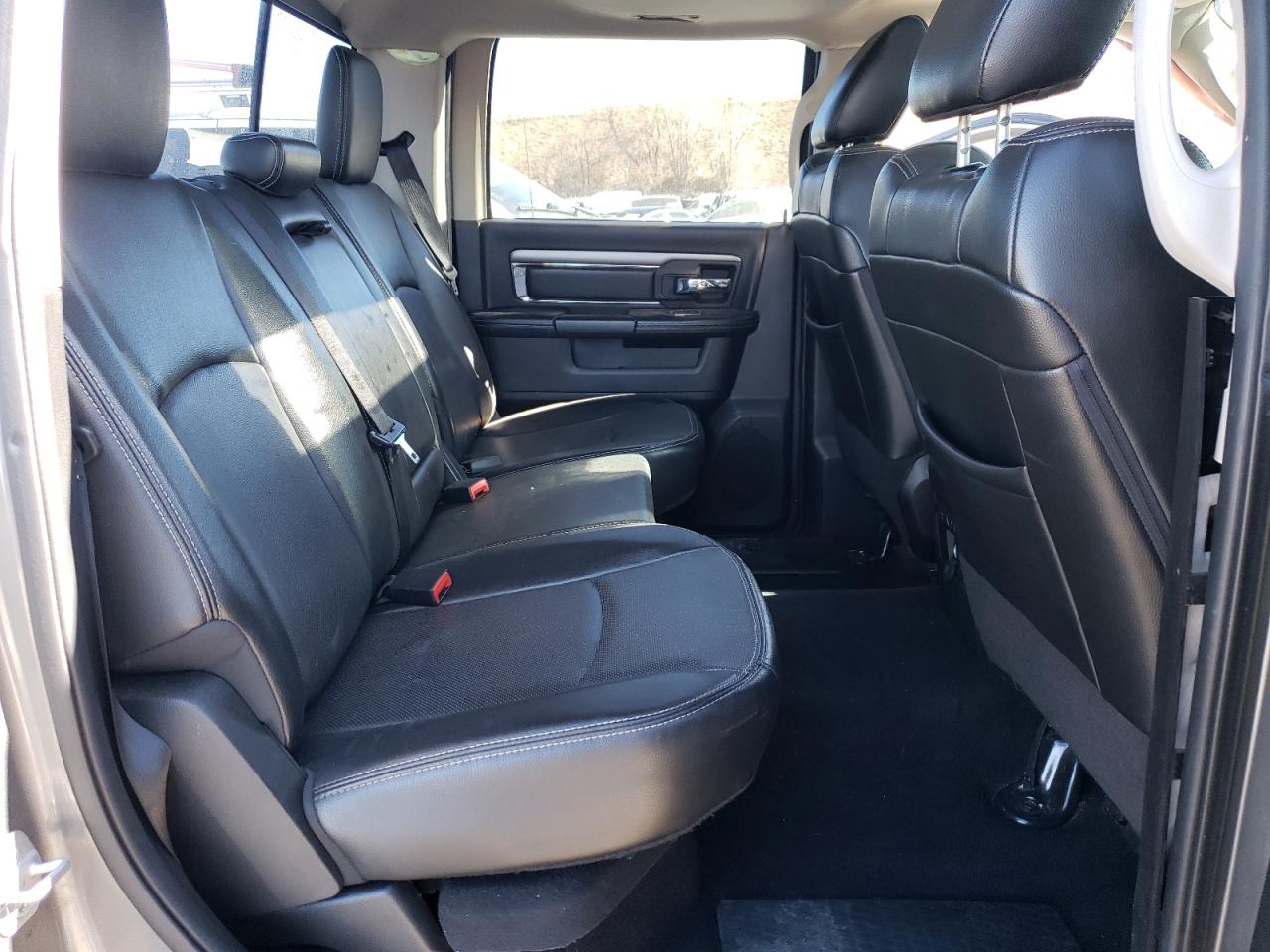 2013 RAM 1500 - Image 10