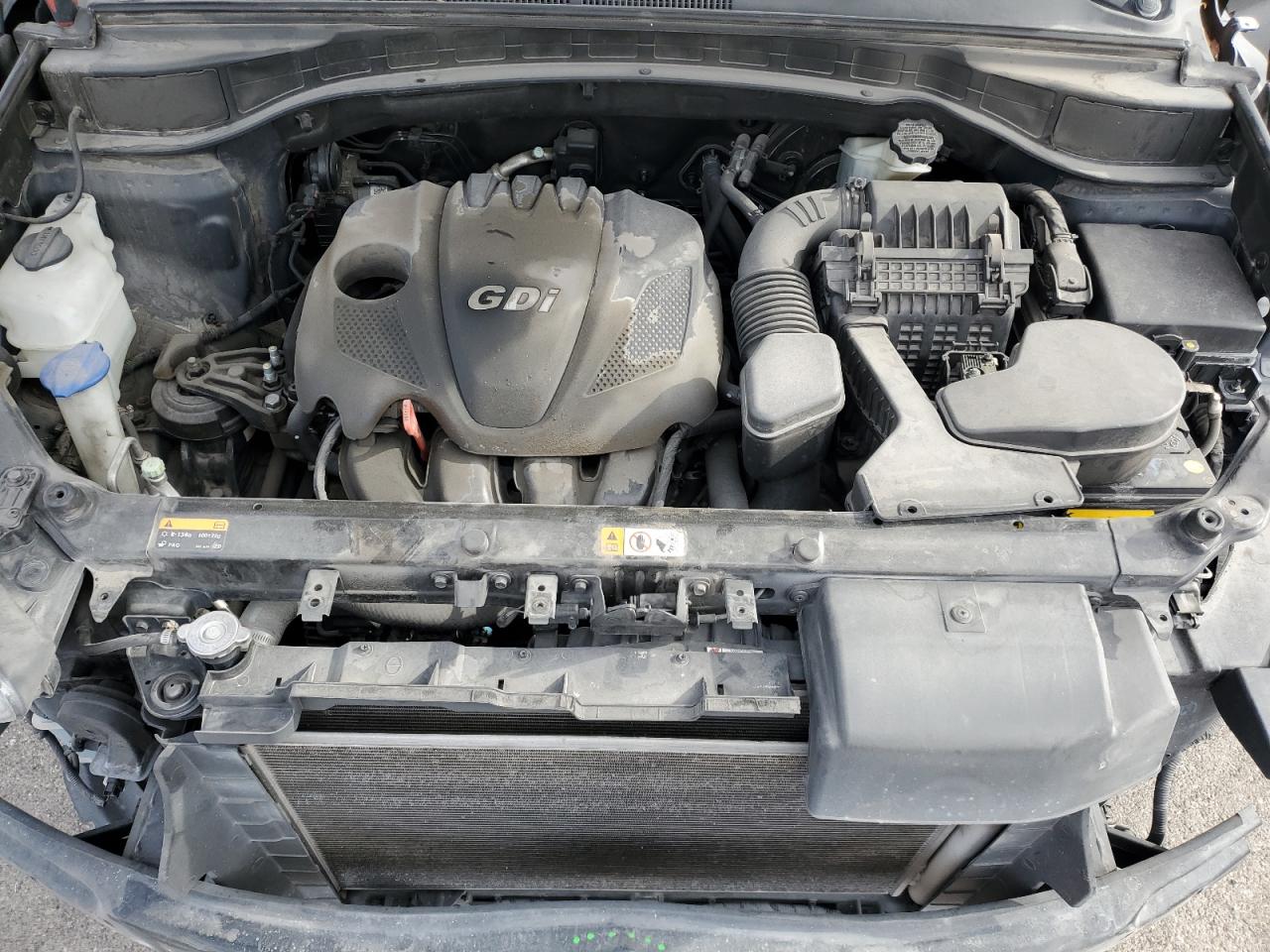 2016 Hyundai Santa Fe - Image 12