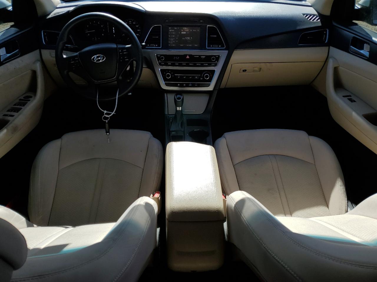 2017 Hyundai Sonata - Image 8