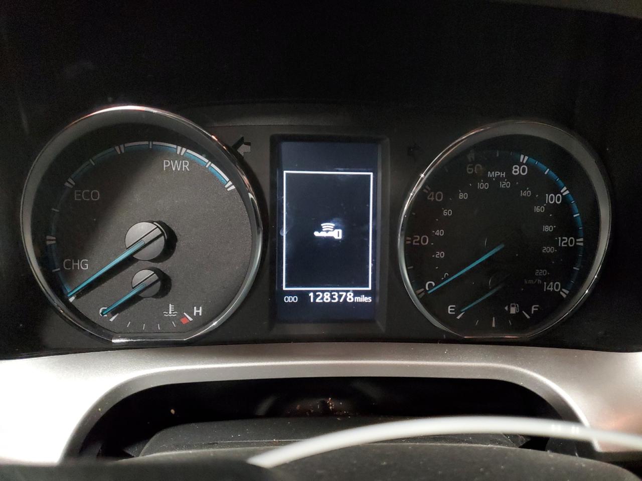 2017 Toyota RAV 4 - Image 9